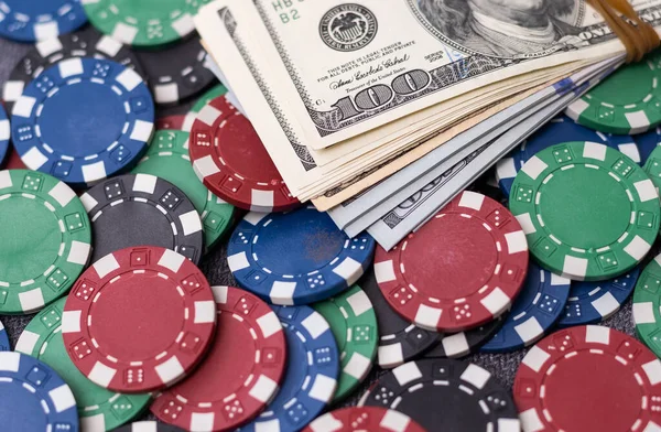 Hotovostní Dolarové Bankovky Žetony Kasina Hazardní Hry Kasinové Žetony Kasinové — Stock fotografie