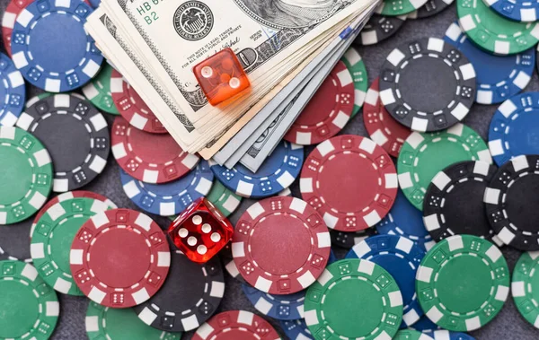 Poker Kombinace Žetony Vyhrát Dolary Kasinu Tabulky Hazardní — Stock fotografie