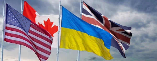 Malé Vlajky Různých Zemí Stole Vlajky Kanady Americké Velká Británie — Stock fotografie