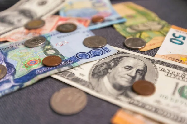 Antecedentes Diferentes Billetes Monedas Dólares Euros Rublos Otras Monedas Concepto — Foto de Stock