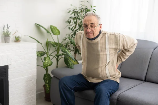 Elderly Man Has Backache — Stok fotoğraf