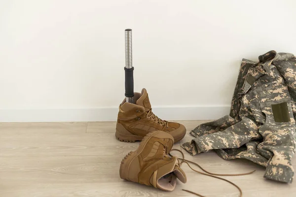Soldado Artificial Piernas Protésicas Veterano Guerra Foto Alta Calidad — Foto de Stock