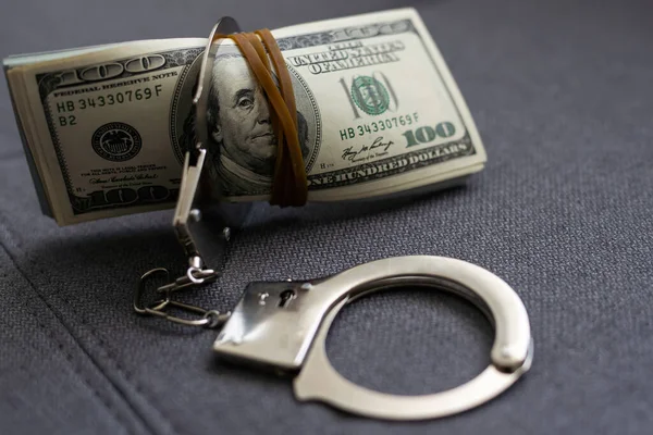 Stack Money Handcuffs Table High Quality Photo — Stock Photo, Image