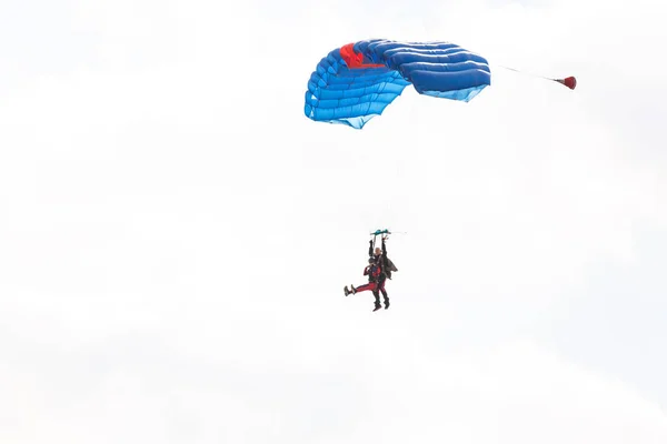 Skydiving Tandemhopp Ett Fantastiskt Äventyr Skyn — Stockfoto