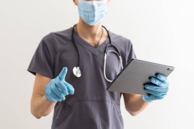 İşaret parmağını Klinikteki doktor görünümünü
