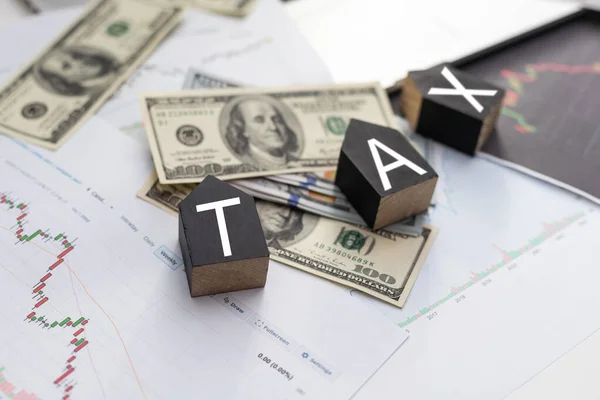 Слово Tax Написано Деревянных Кубиках Налоговая Концепция Высокое Качество Фото — стоковое фото