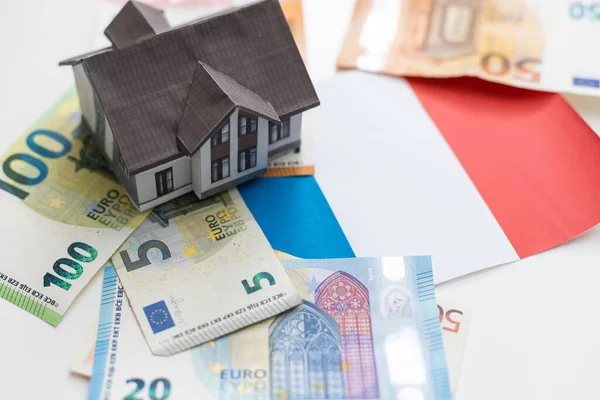 Euro Banknotes Symbolic Small Toy House Buying Property Mortgage High — Stock Photo, Image