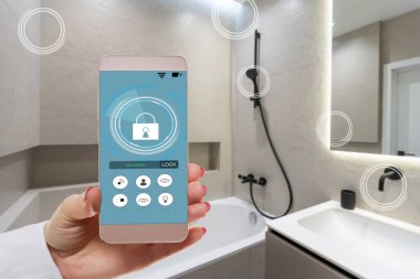 Bir telefondaki uzaktan kontrol sistemi