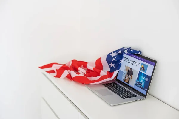 Bandera Americana Laptop Bandera Americana Compras Foto Alta Calidad — Foto de Stock
