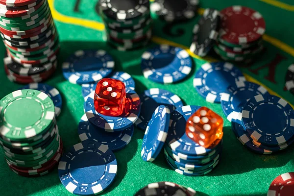 Poker Chips Gaming Table Dramatic Lighting High Quality Photo — Stock Photo, Image