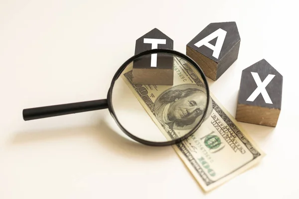 Steuertext Holzwürfeln Und Steuer Oder Mehrwertsteuerformulare Zum Ausfüllen Des Individuellen — Stockfoto