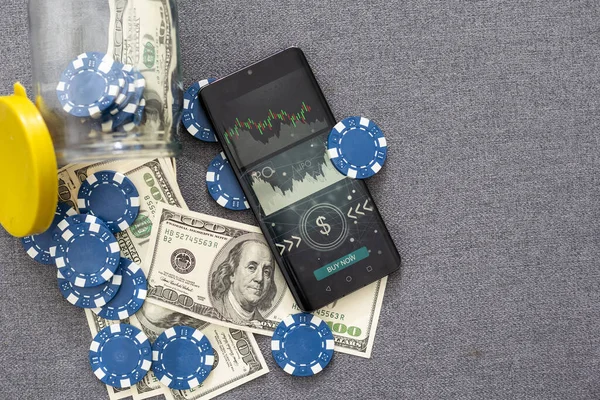Fichas Poker Azul Fundo Gráfico Mercado Ações Foto Alta Qualidade — Fotografia de Stock