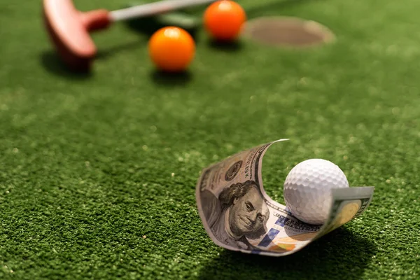 Concept Golf Moet Gebruik Maken Van Het Budget Geldprijzen Zeer — Stockfoto