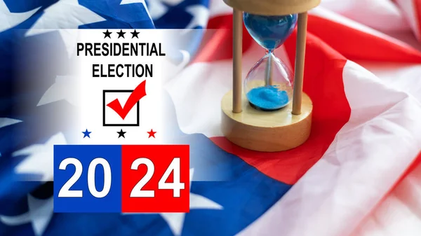Prezidentské Volby 2024 Napsáno Nad Vlnící Americkou Vlajkou Kvalitní Fotografie — Stock fotografie