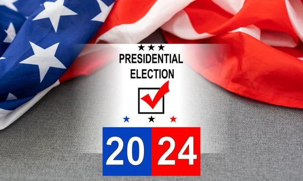 Prezidentské Volby Text Roku 2024 Bílé Knize Nad Americkou Vlajkou — Stock fotografie