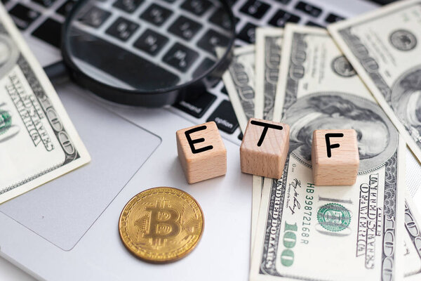Bitcoin ETF, криптовалютный ETF. Высокое качество фото