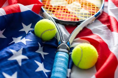 Tenis raketli Amerikan bayrağı. Yüksek kalite fotoğraf
