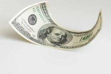 Tasarım amaçlı 100 dolarlık banknotlar. Yüksek kalite fotoğraf