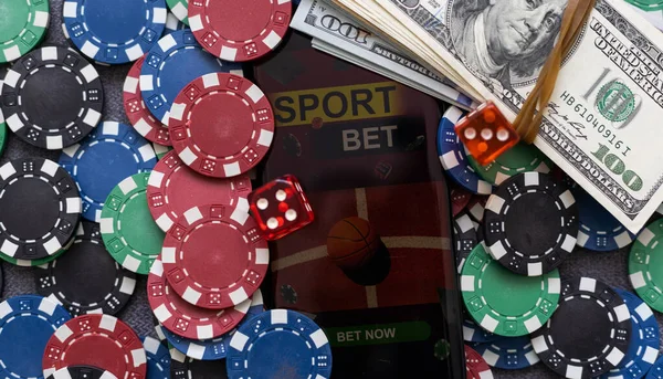 Kaarten Pokerchips Dobbelstenen Smartphone Online Casino Concept Gokken Achtergrond — Stockfoto