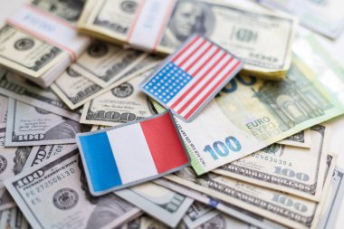 Amerikan Bayrağı Bir Dolarlık Fatura Yatağında. Yüksek kalite fotoğraf