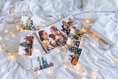 Hediyelerin yanında bir de çelenk..