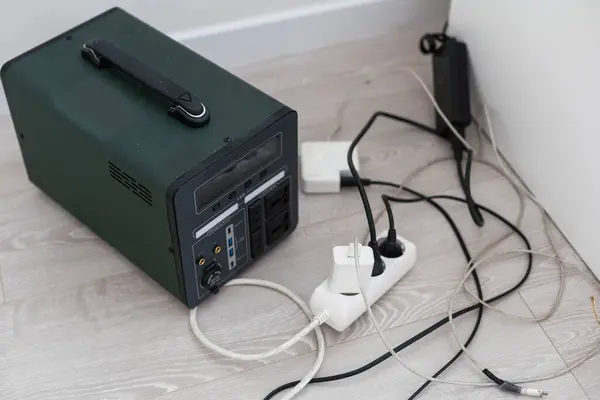 stock image The inverter generator charges the power bank battery. High quality photo