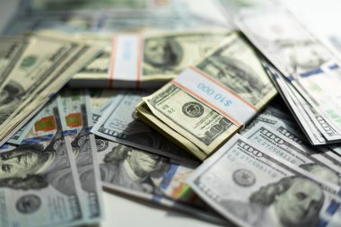 Yüz dolarlık banknotların geçmişi. Yüksek kalite fotoğraf