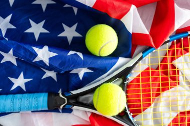 Bayrak ve topla ABD Açık tenis konsepti. Yüksek kalite fotoğraf