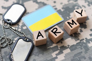 Ukrayna bayraklı askeri üniforma. Yüksek kalite fotoğraf