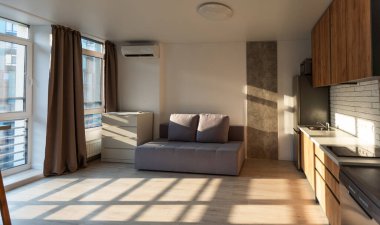 boş küçük bir daire. mobilya.