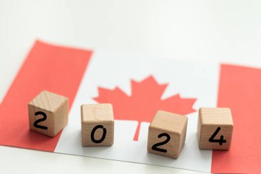 Beyaz 'dan Kanada Bayrağı' na 2024 yılı için. Yüksek kalite fotoğraf