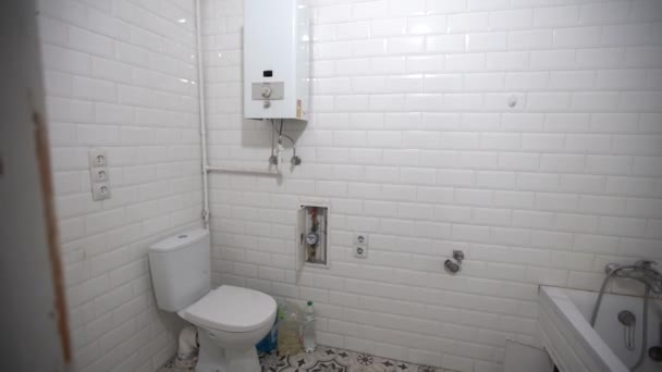 Połączona Toaleta Wanną Umywalką Muszlą Klozetową Kolorze Białym Wysokiej Jakości — Wideo stockowe