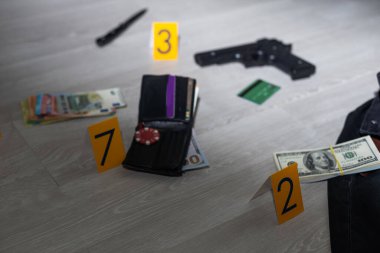 Kriminalist laboratuvar, mermi kabuğu analizi, kavramsal görüntü. Yüksek kalite fotoğraf