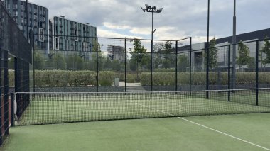 Tenis padel kortu çimenliği. Yüksek kalite fotoğraf