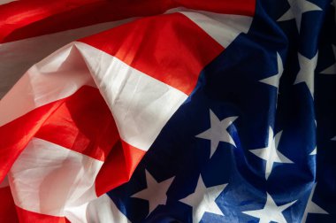 Amerika Birleşik Devletleri bayrağı ile birlikte Amerika Birleşik Devletleri bayrağı aralarındaki birliğin sembolü olarak, 3D illüstrasyon