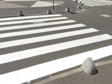 Pedestrian Caddesi 'nde beyaz çizgiler. Yüksek kalite fotoğraf