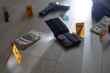 Kriminalist laboratuvar, mermi kabuğu analizi, kavramsal görüntü. Yüksek kalite fotoğraf