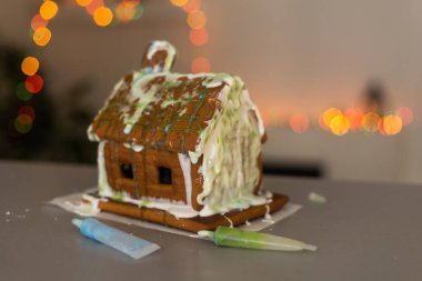 Noel ev gingerbread ev kurabiyesi.