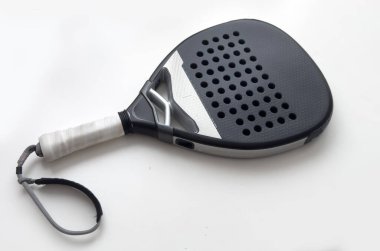  Beyaz arka planda profesyonel raket. Yatay spor temalı poster, tebrik kartları, başlıklar, web sitesi ve uygulama. Yüksek kalite fotoğraf