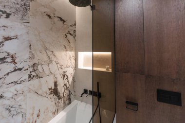 Lüks bir Flat Otel 'de modern bir banyo. Yüksek kalite fotoğraf