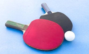 Tenis raketleri, masa tenisi, masa tenisi konsepti. Yüksek kalite fotoğraf