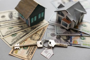 Yatırım. Model ev ve para.