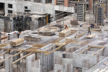 Siluet İşçileri İnşaat Altında. Yüksek kalite fotoğraf