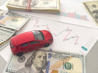 Araba modeli ve maddi durumu. Finans ve araba kredisi kavramı. Yüksek kalite fotoğraf