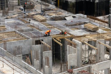 Apartman inşaatı, yoğun kentsel gelişim. Konut inşaatı süreci. Yüksek kalite fotoğraf