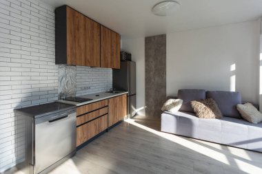 Modern lüks daire, boş tavan, iç mutfak açık alan