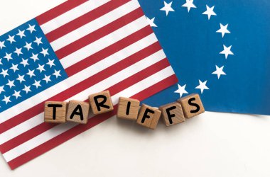 Amerikan Bayrağı 'nın tarifesi. Amerikan hükümetinin yerli sanayiyi korumak için gümrük bariyeri politikası. Yüksek kalite fotoğraf