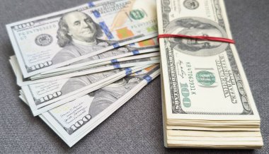 100 dolarlık banknotları yakın plan çek. Yüksek kalite fotoğraf