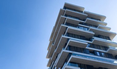 Modern Bina Çelik Cephesi Geometrik şekilli Dış Mimari ayrıntıları. Yüksek kalite fotoğraf