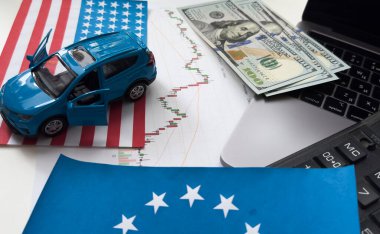 Gümrük Savaşı nakliyesi, ticaret ve ticaret konsepti, ABD ve Avrupa Birliği bayrakları. Yüksek kalite fotoğraf